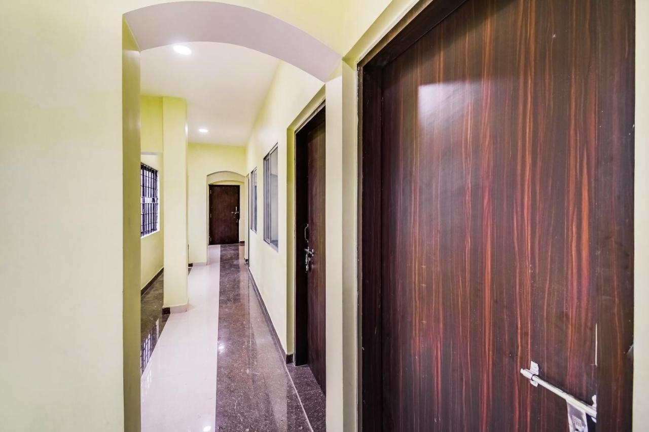 Oyo 60726 Hotel Vrindavan Bilāspur Exterior foto